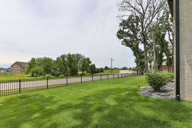 874 E Kenmare Court, Nixa, MO 65714