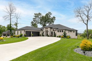 874 E Kenmare Court, Nixa, MO 65714