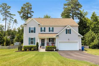 10122 Cameron Ridge Dr, Ashland, VA 23005