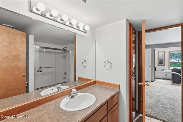 9184 N Finucane DR, Hayden, ID 83835