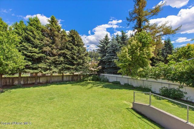 9184 N Finucane DR, Hayden, ID 83835