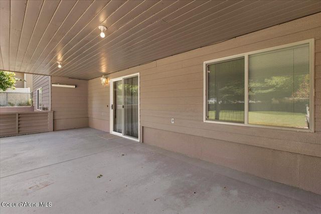 9184 N Finucane DR, Hayden, ID 83835