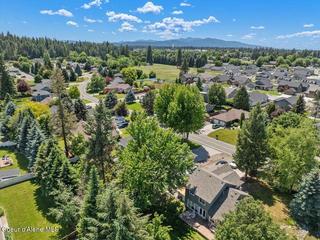 9184 N Finucane DR, Hayden, ID 83835