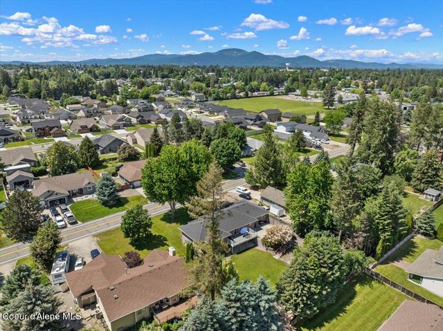 9184 N Finucane DR, Hayden, ID 83835