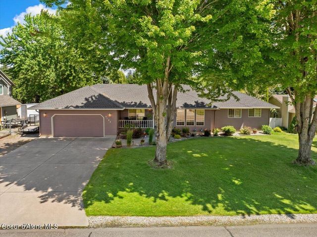 9184 N Finucane DR, Hayden, ID 83835