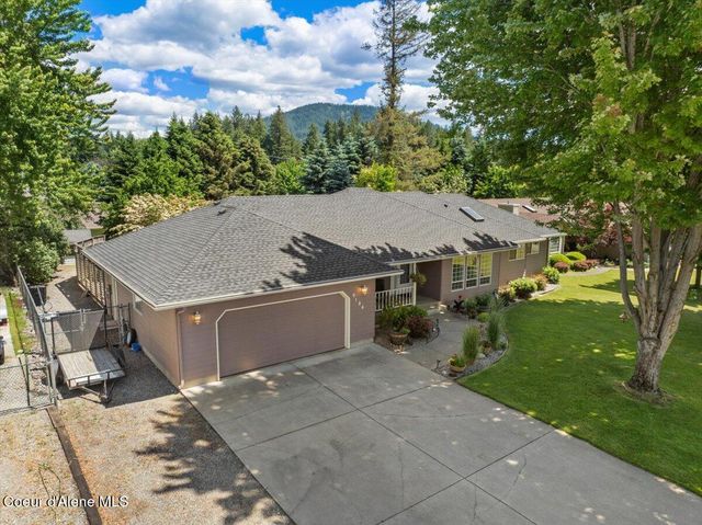 9184 N Finucane DR, Hayden, ID 83835