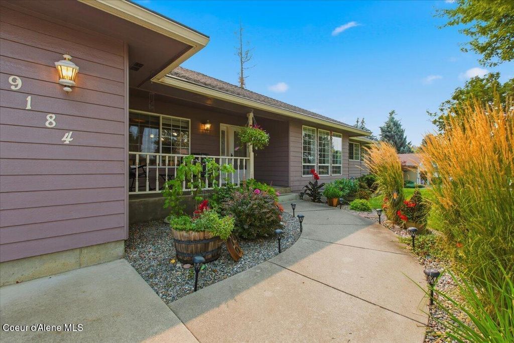9184 N Finucane DR, Hayden, ID 83835 photo 2