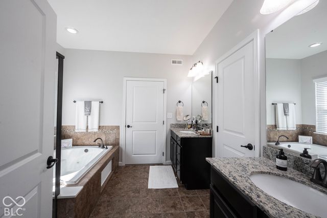 13471 Mancroft Drive, Fishers, IN 46037