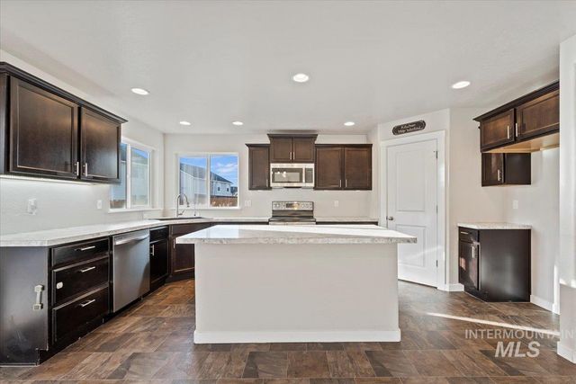 3636 S Wood River Ave, Nampa, ID 83686