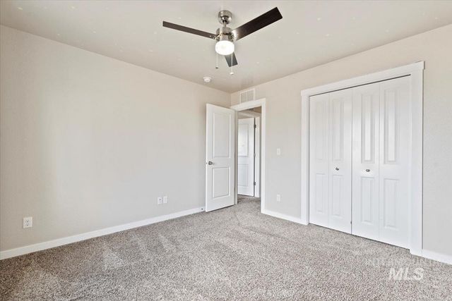 3636 S Wood River Ave, Nampa, ID 83686