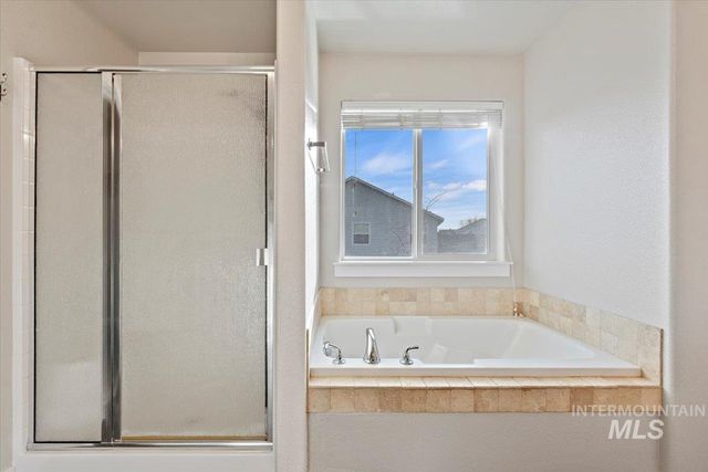 3636 S Wood River Ave, Nampa, ID 83686