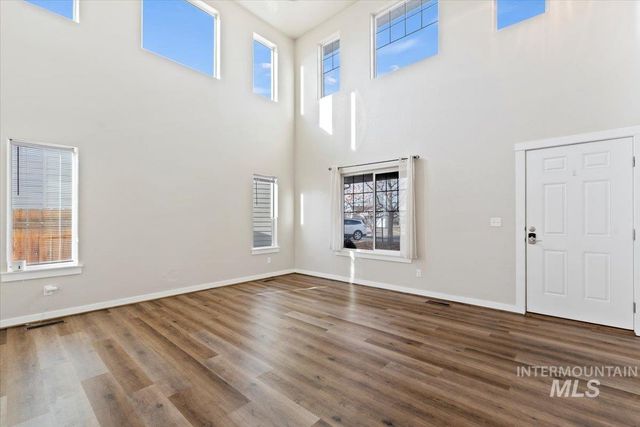 3636 S Wood River Ave, Nampa, ID 83686