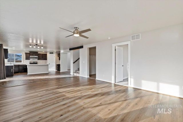 3636 S Wood River Ave, Nampa, ID 83686