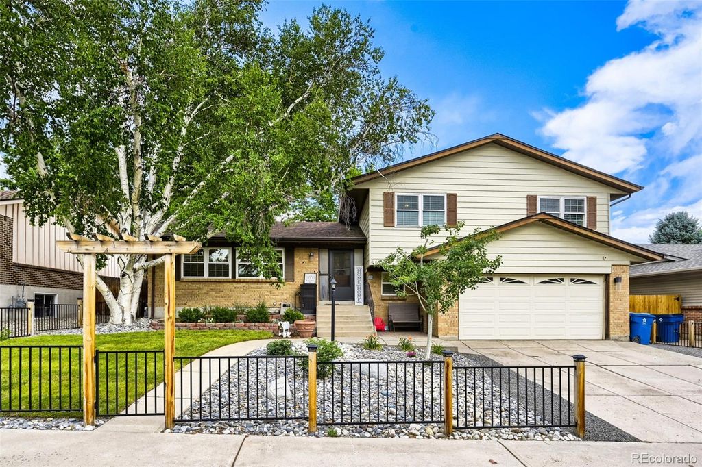 11839 W Atlantic Avenue, Lakewood, CO 80228