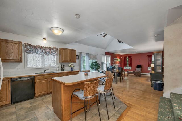 1480 Old North Main St Unit 6, Laconia, NH 03246