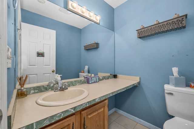 1480 Old North Main St Unit 6, Laconia, NH 03246