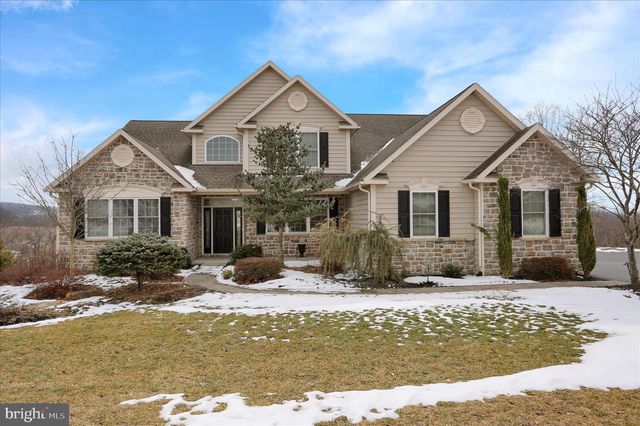 128 ROBBY DR, Leesport, PA 19533