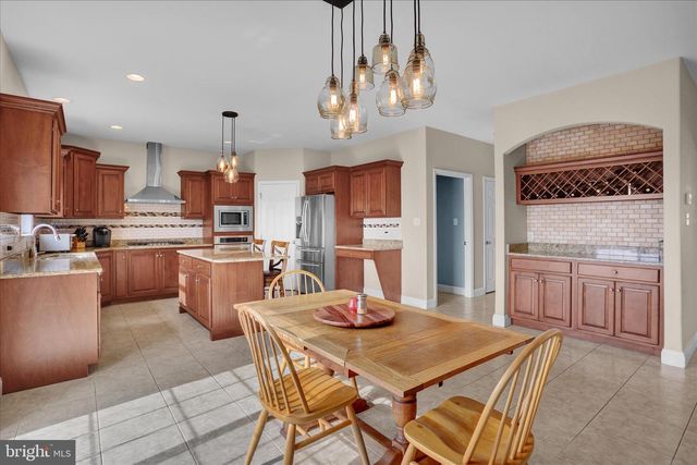 128 ROBBY DR, Leesport, PA 19533