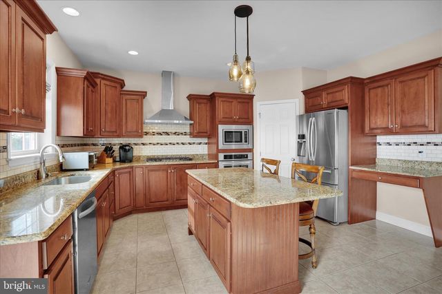 128 ROBBY DR, Leesport, PA 19533