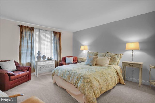 128 ROBBY DR, Leesport, PA 19533