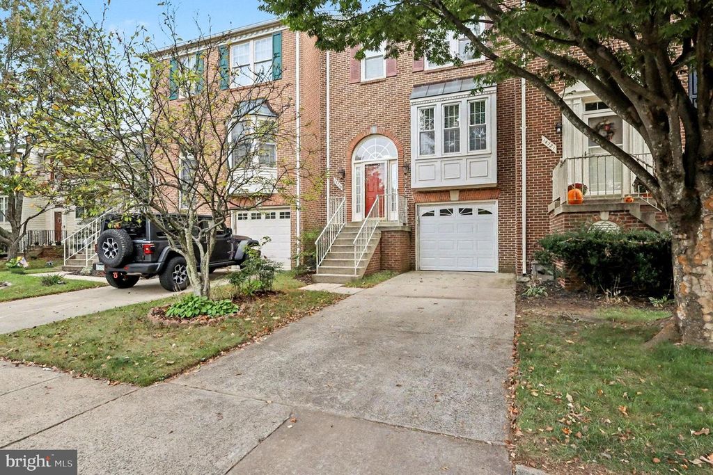 14719 WINTERFIELD CT, Centreville, VA 20120