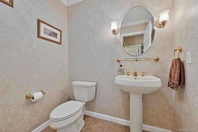 3 Pinehurst Circle, Monroe, NY 10950
