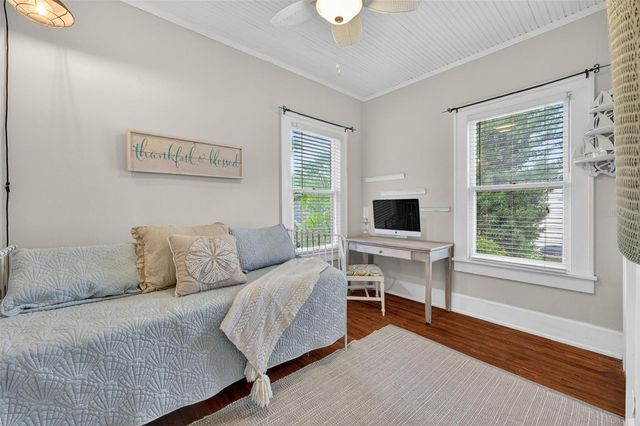 2535 15TH AVENUE N, St Petersburg, FL 33713