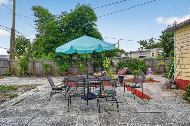 2535 15TH AVENUE N, St Petersburg, FL 33713