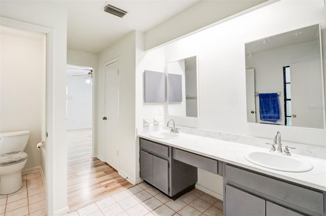 16107 COUNTRY CROSSING DRIVE, Tampa, FL 33624