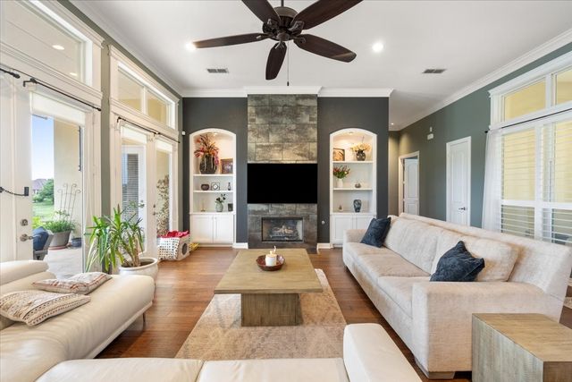 7613 Eagle Ridge Circle, Fort Worth, TX 76179