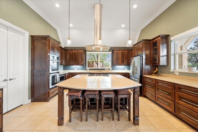 7613 Eagle Ridge Circle, Fort Worth, TX 76179