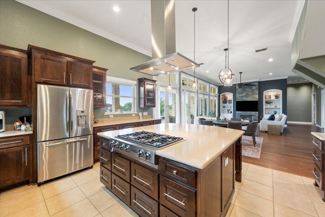 7613 Eagle Ridge Circle, Fort Worth, TX 76179