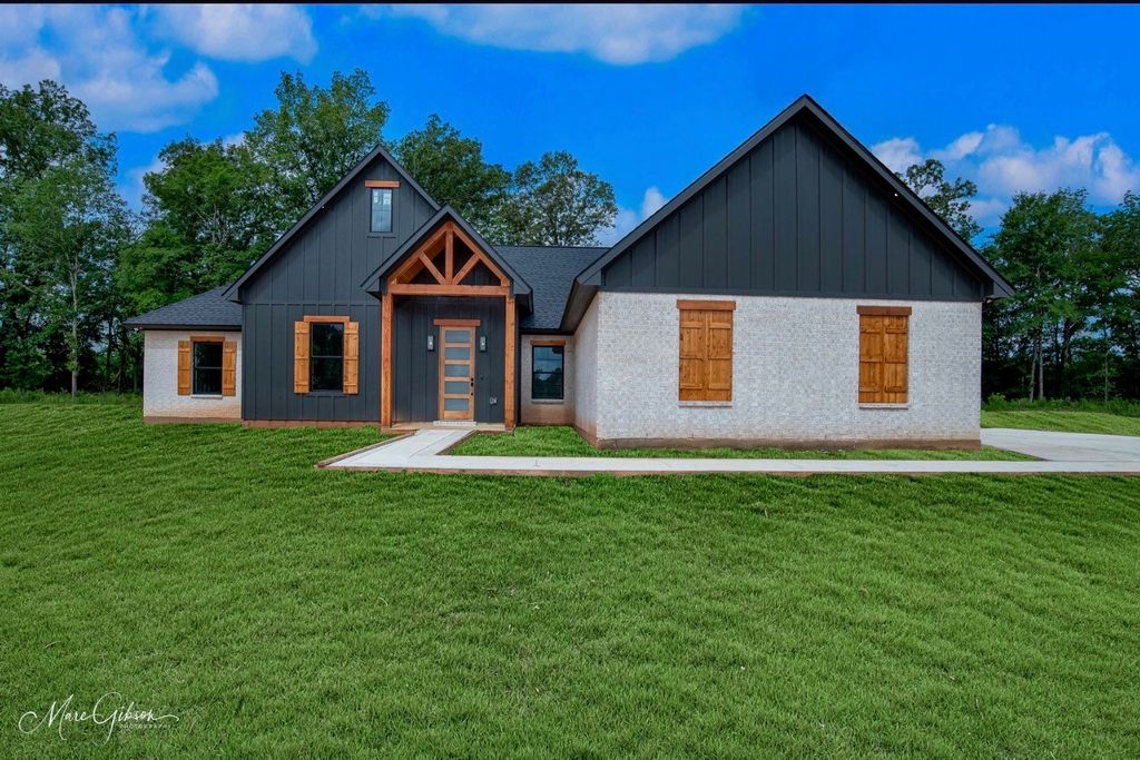371 Ridge Drive, Stonewall, LA 71078