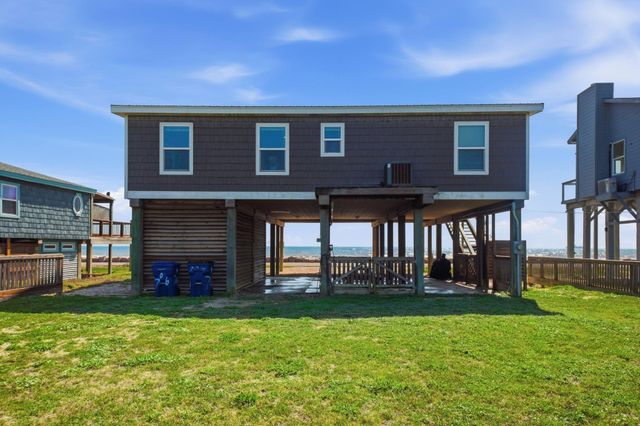 706 Beach Drive, Freeport, TX 77541