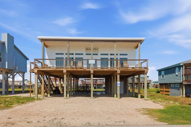 706 Beach Drive, Freeport, TX 77541