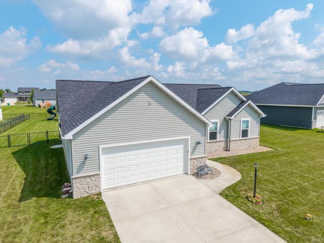 12825 Sunfish Drive, Middlebury, IN 46540