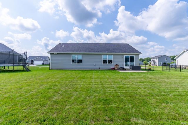12825 Sunfish Drive, Middlebury, IN 46540
