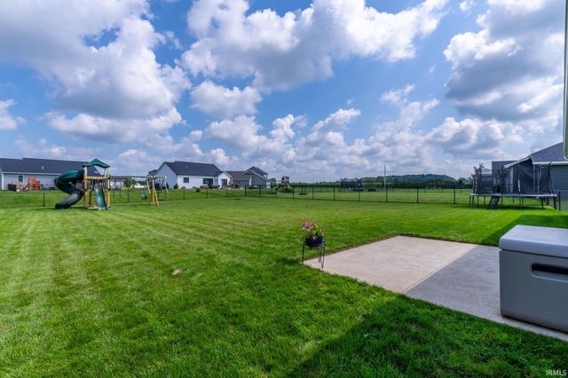 12825 Sunfish Drive, Middlebury, IN 46540