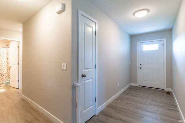 12825 Sunfish Drive, Middlebury, IN 46540