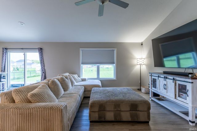 12825 Sunfish Drive, Middlebury, IN 46540
