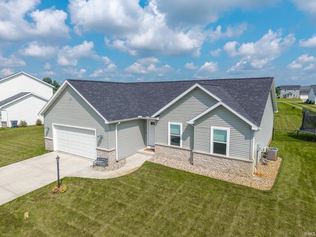 12825 Sunfish Drive, Middlebury, IN 46540