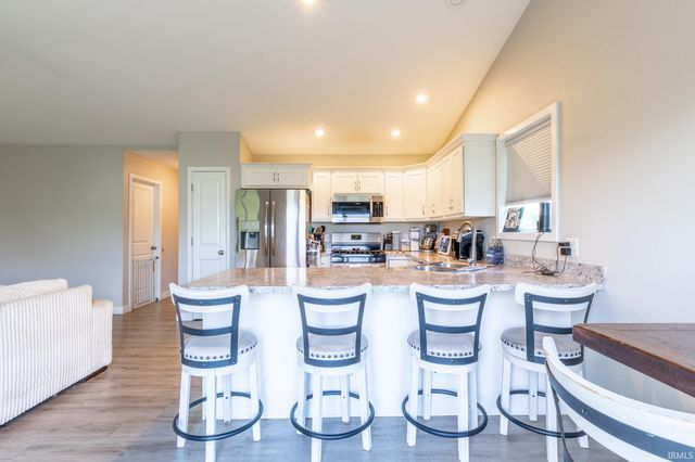 12825 Sunfish Drive, Middlebury, IN 46540