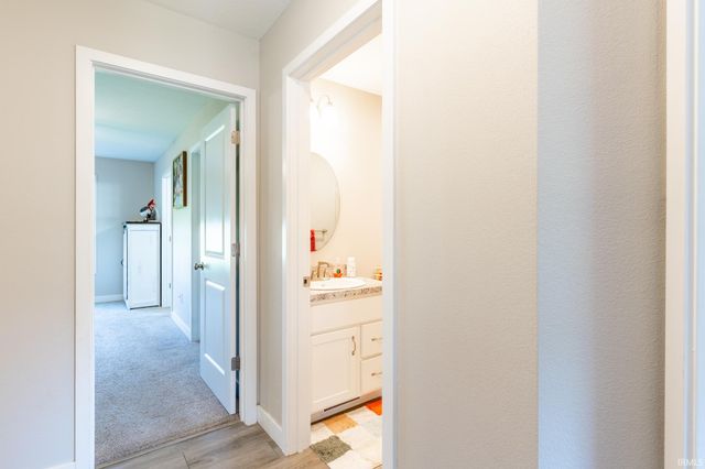 12825 Sunfish Drive, Middlebury, IN 46540