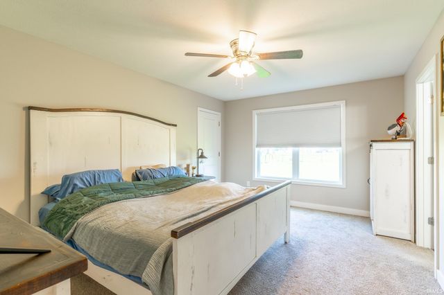 12825 Sunfish Drive, Middlebury, IN 46540