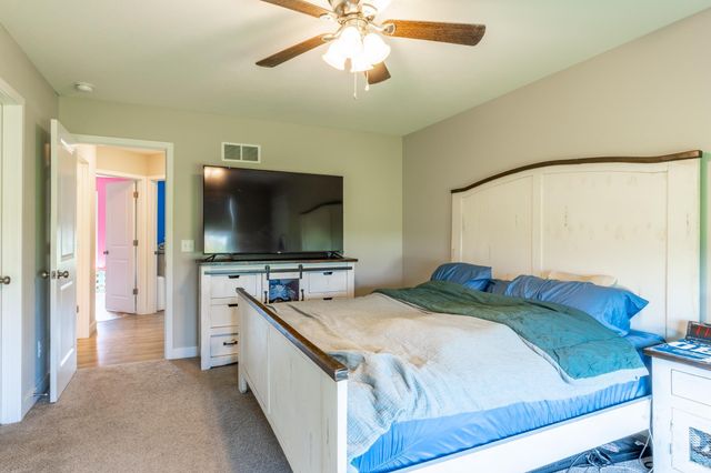 12825 Sunfish Drive, Middlebury, IN 46540