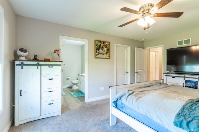 12825 Sunfish Drive, Middlebury, IN 46540