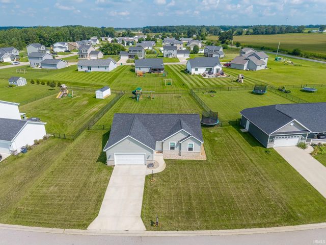 12825 Sunfish Drive, Middlebury, IN 46540