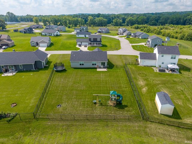 12825 Sunfish Drive, Middlebury, IN 46540