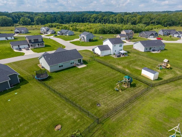 12825 Sunfish Drive, Middlebury, IN 46540