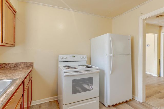 1904 E Barton Ave, West Memphis, AR 72301